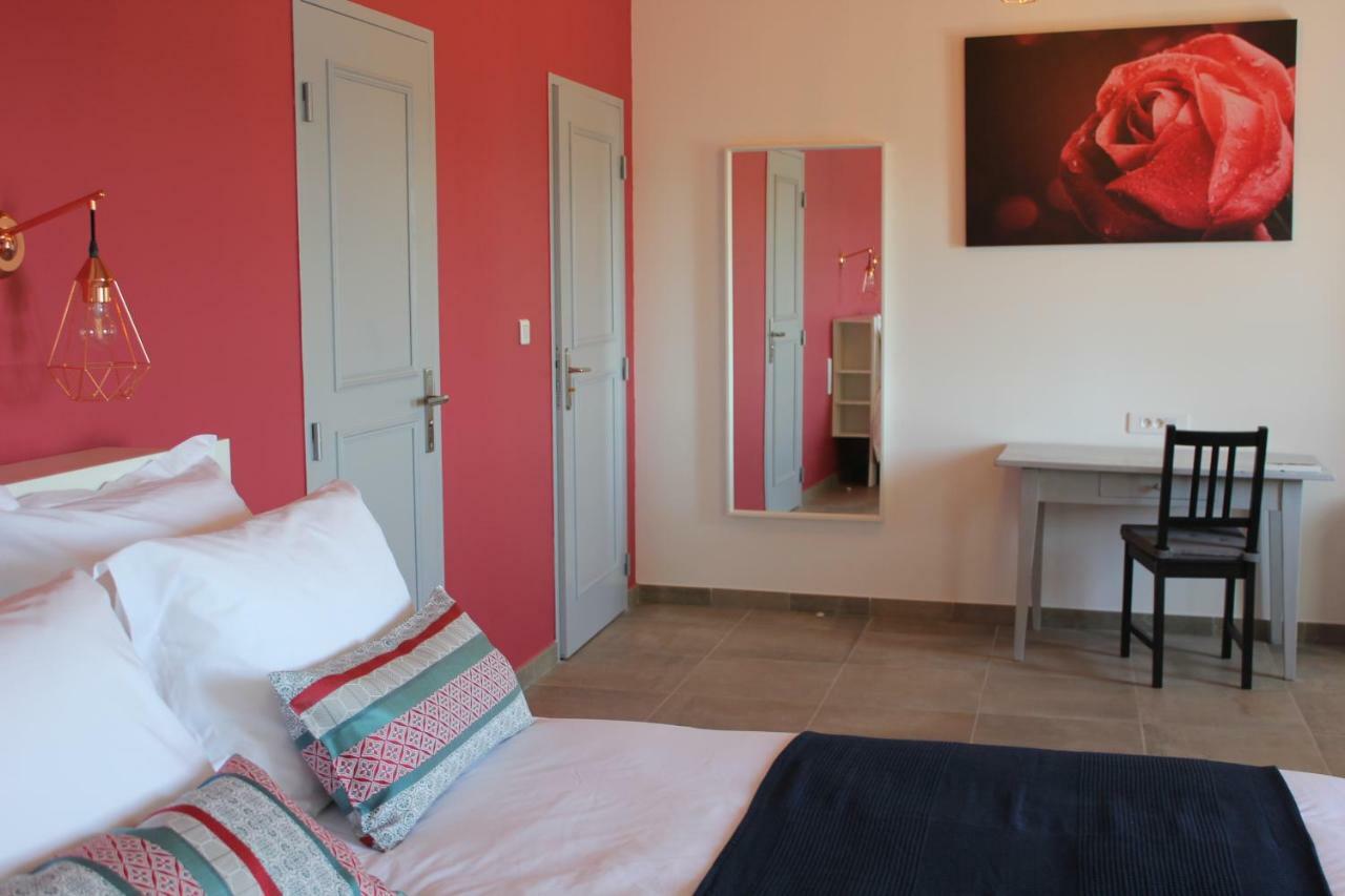 Domaine Forvent Bed & Breakfast Saint-Julien-de-Peyrolas Exterior foto